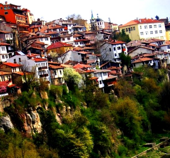 Bulgaria, Veliko Tarnovo - un oraș pe malul muntelui