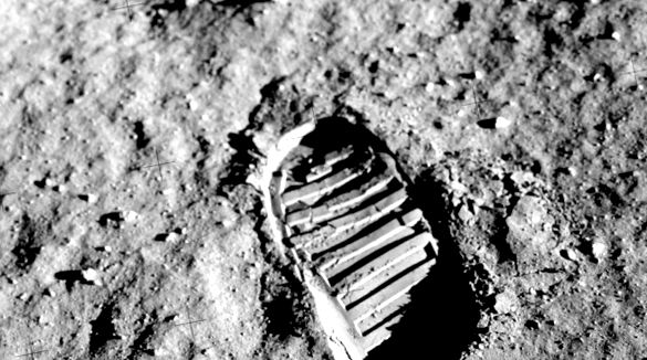 Amprenta umană pe lună, 1969