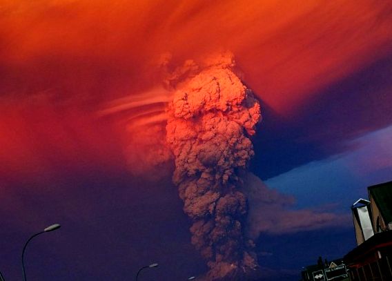 Vulcanul trezit în Chile, Alex Vidal Brecas