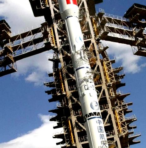 Nava spațială chineză la platforma de lansare