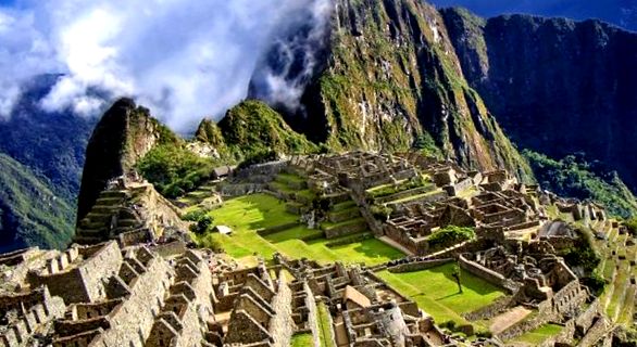 Ruinele orașului antic Machu Picchu