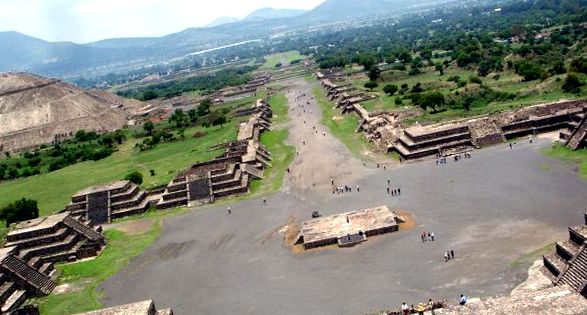 Piramide misterioase în orașul Teotihuacan
