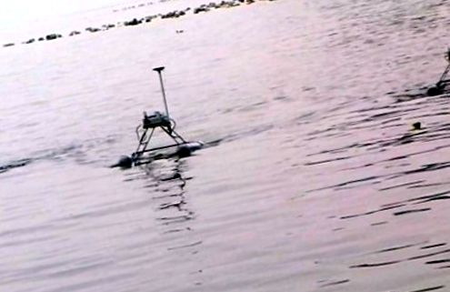 Trei drone JEROS în zona de apă a golfului
