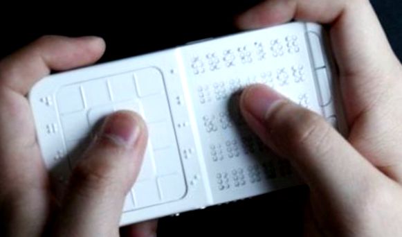 Smartphone Shikun Sun Braille pentru nevăzători