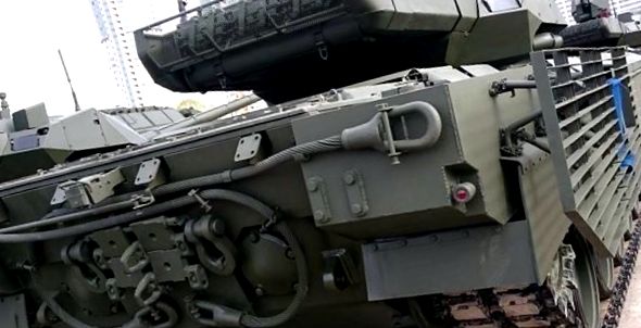 Fotografie a noului tanc Armata fără capac pe turelă, mai 2015